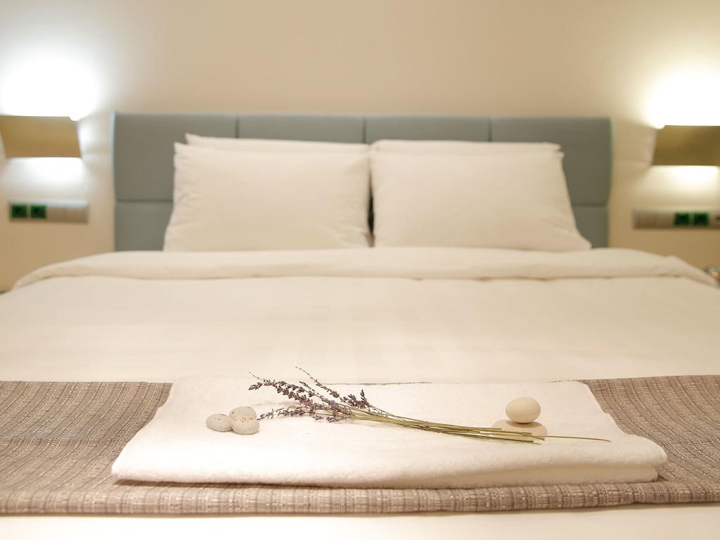 Pictures Suites Agios Stefanos Avliotes  Rom bilde
