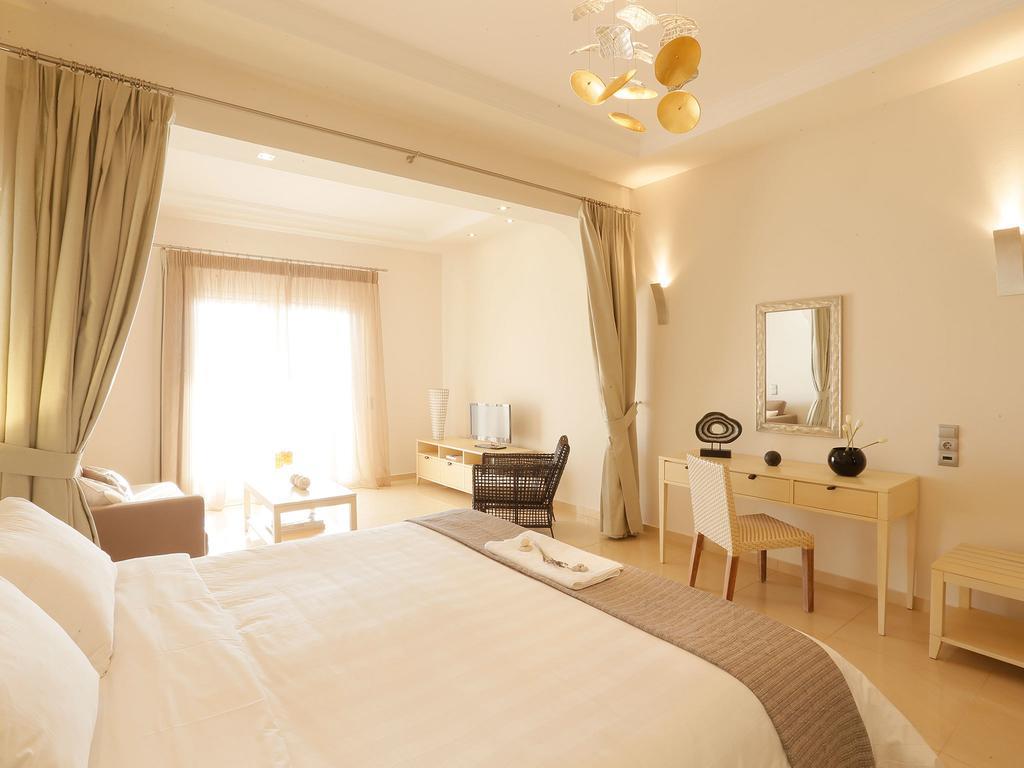 Pictures Suites Agios Stefanos Avliotes  Rom bilde